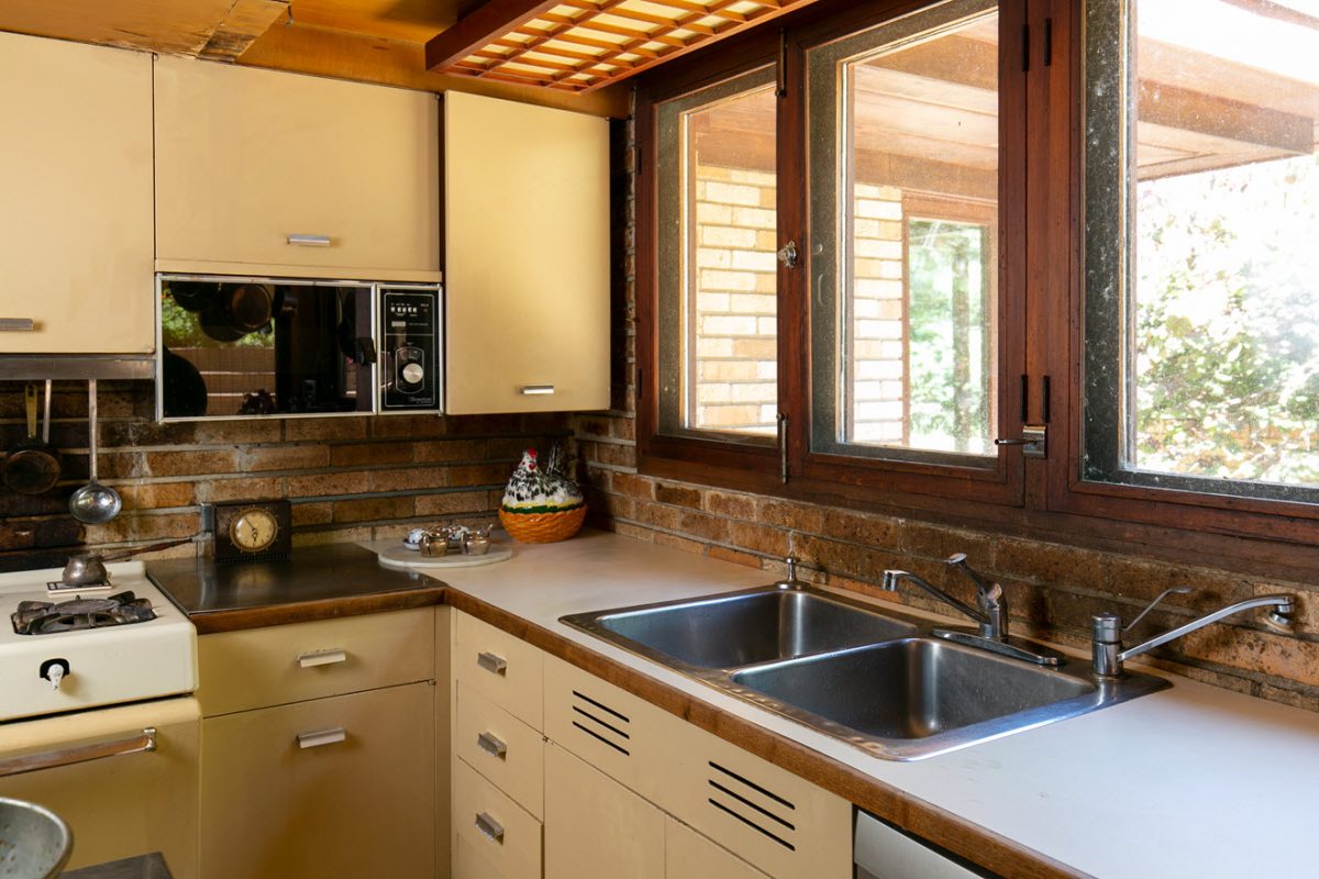 Frank Lloyd Wright House Up For Auction