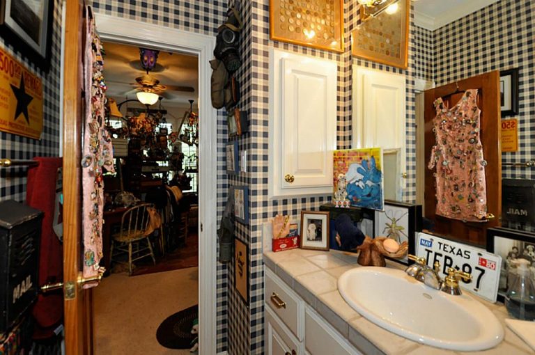 The Most Unusual Real Estate Listing Ever Is In Texas